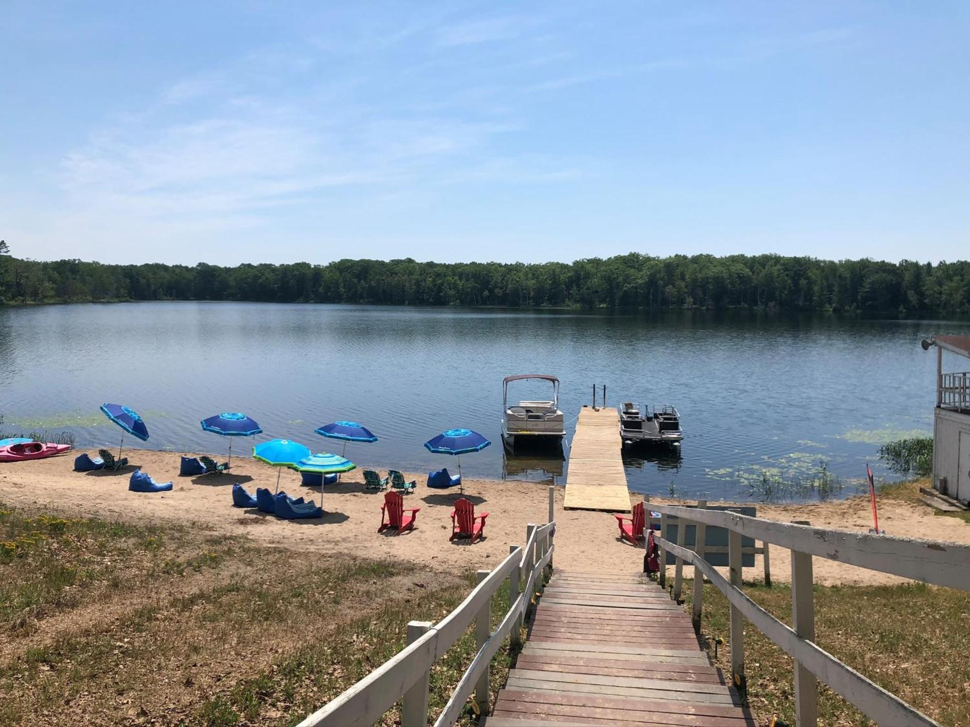 Lake House Lodge Lupton Екстериор снимка